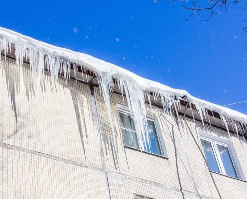 Ice-Dam-Removal-Toronto-600x400